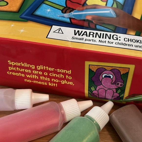 Lakeshore Sand Art Kit - Picture 11 of 16